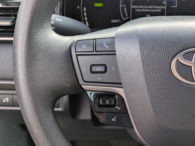 Used 2025 Toyota Camry LE image 13