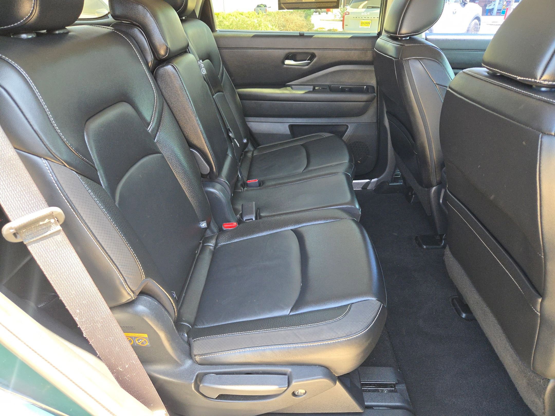 Certified 2024 Nissan Pathfinder SL FWD image 35