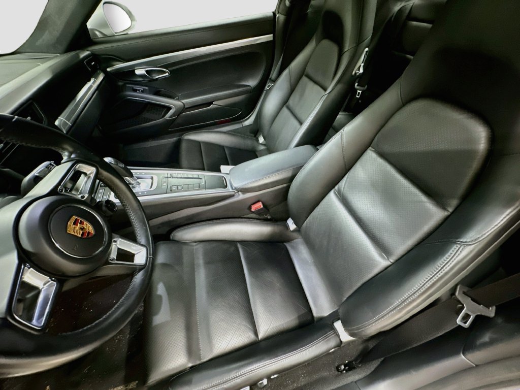 Certified 2018 Porsche 911 Carrera RWD image 5