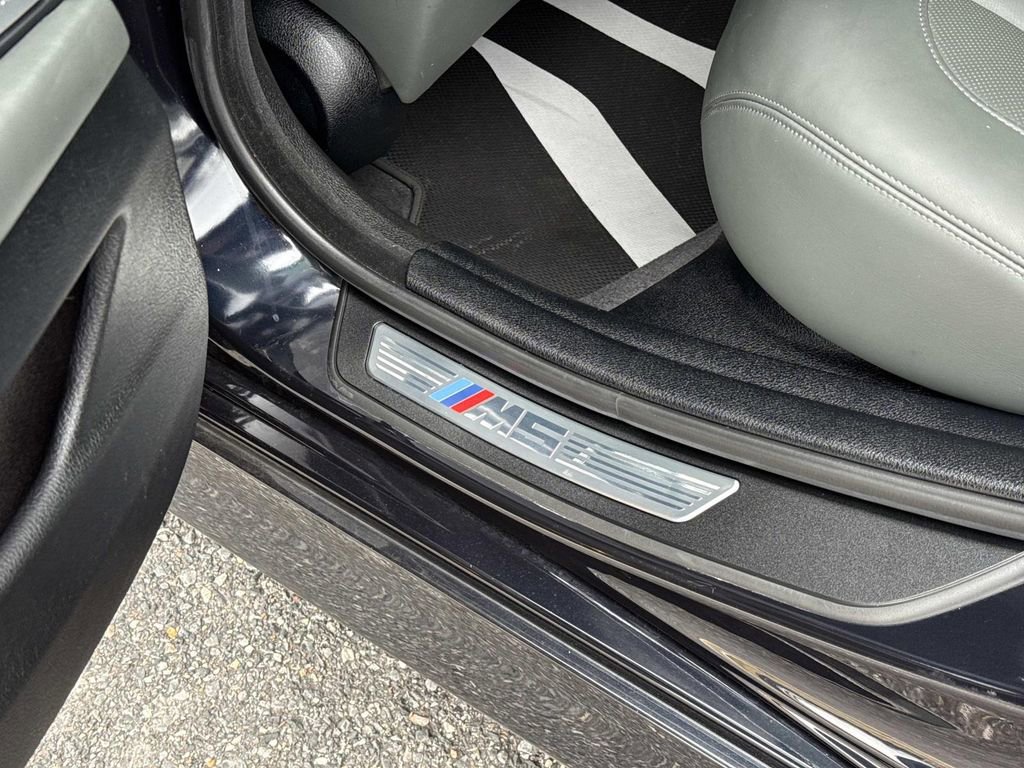 Used 2013 BMW M5 image 33
