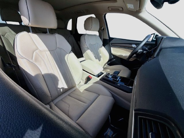 Used 2024 Audi Q5 2.0T Premium AWD/4WD image 15
