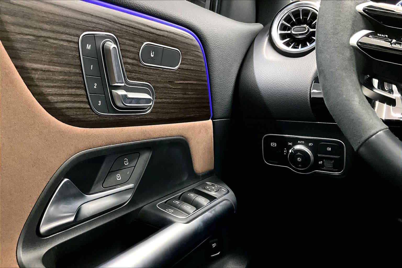 Certified 2025 Mercedes-Benz GLA 35 AMG 4MATIC image 35