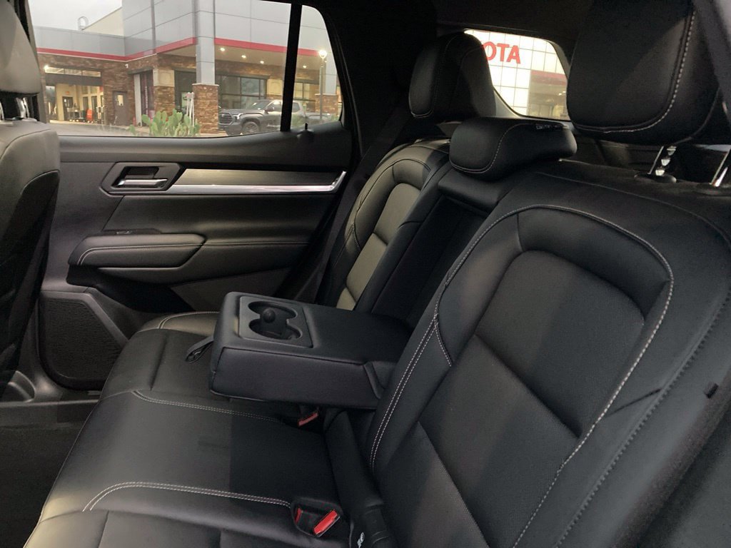 Used 2026 GMC Terrain Elevation w/ Elevation Premium Package AWD/4WD image 11
