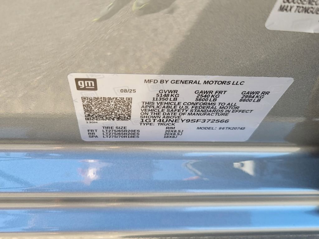 New 2025 GMC Sierra 2500 SLT image 16