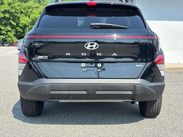 Certified 2024 Hyundai Kona SEL AWD/4WD image 4
