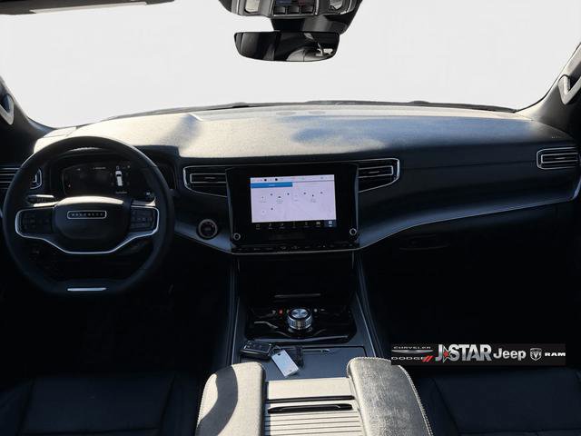 Used 2025 Jeep Wagoneer Series II w/ Premium Group I image 9