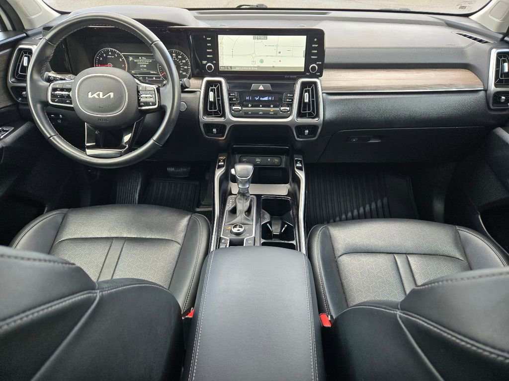 Used 2022 Kia Sorento X-Line EX image 2