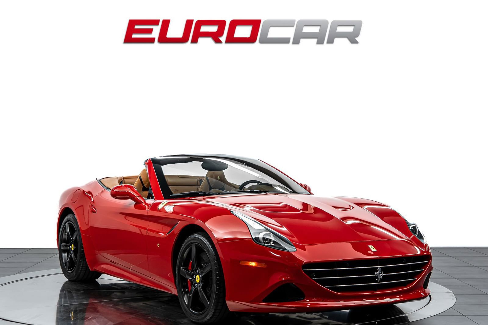 Used 2016 Ferrari California T image 9