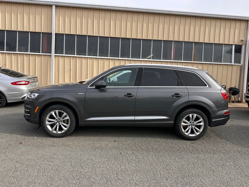 Used 2018 Audi Q7 3.0T Premium AWD/4WD image 3