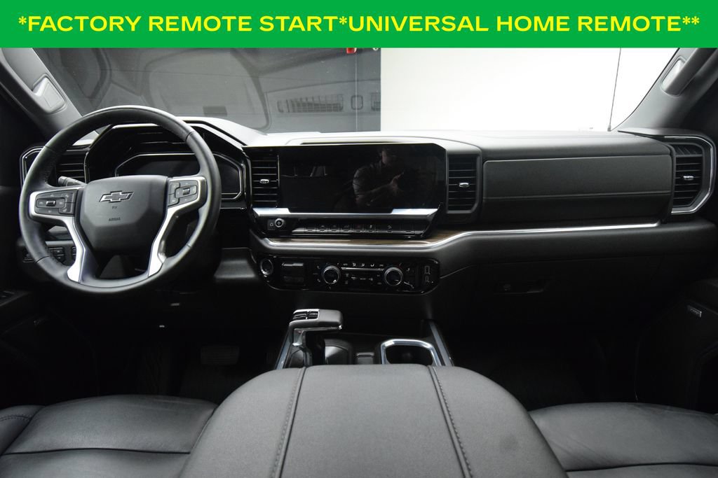 Used 2024 Chevrolet Silverado 1500 LT Trail Boss w/ Convenience Package II AWD/4WD image 4