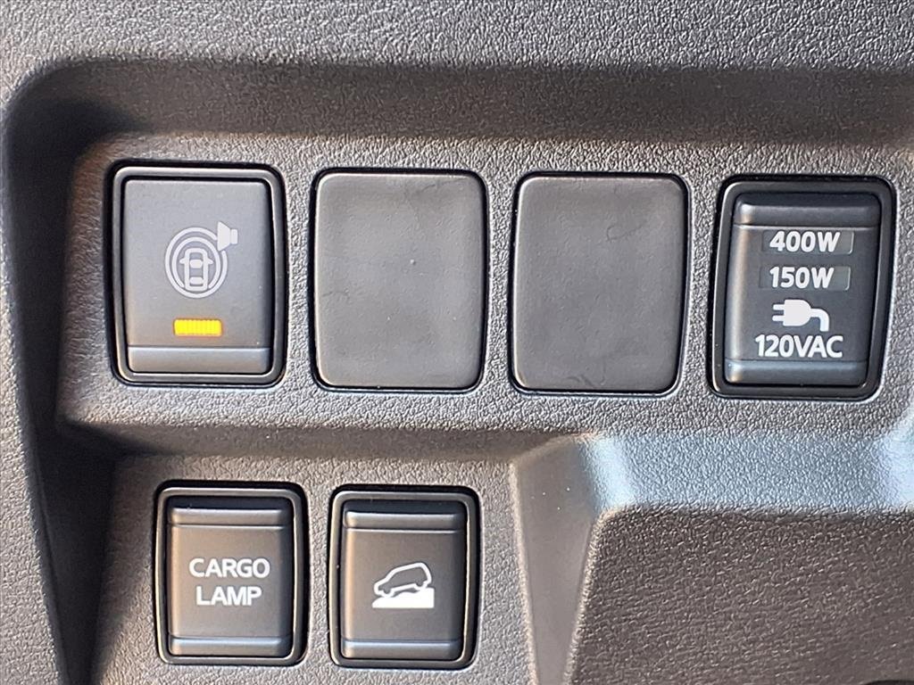 Used 2022 Nissan Frontier SV image 8