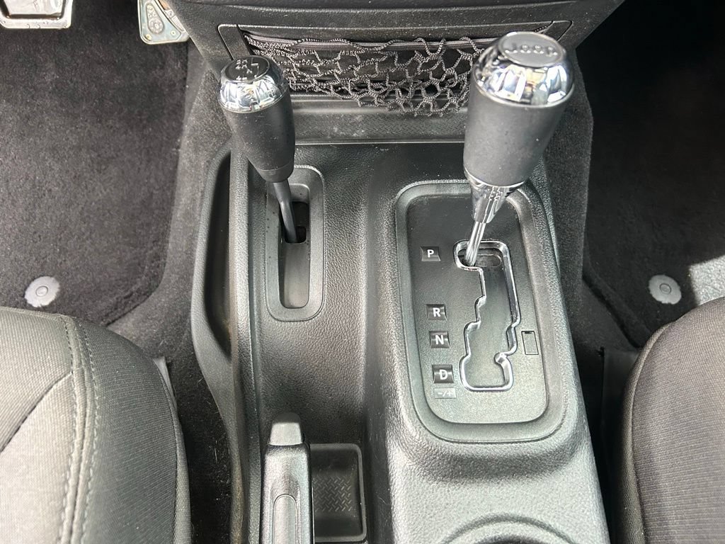 Used 2018 Jeep Wrangler Unlimited Sport S AWD/4WD image 21