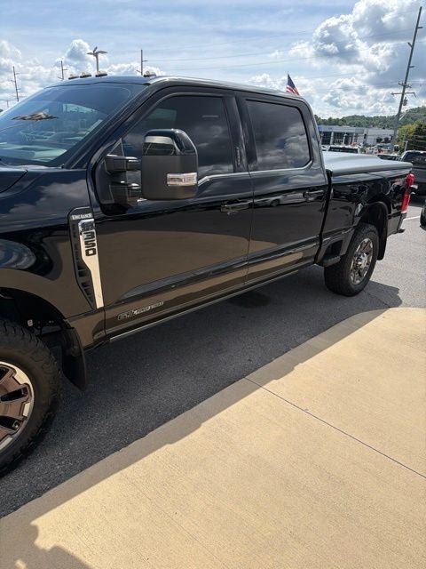 Used 2024 Ford F350 King Ranch AWD/4WD image 4