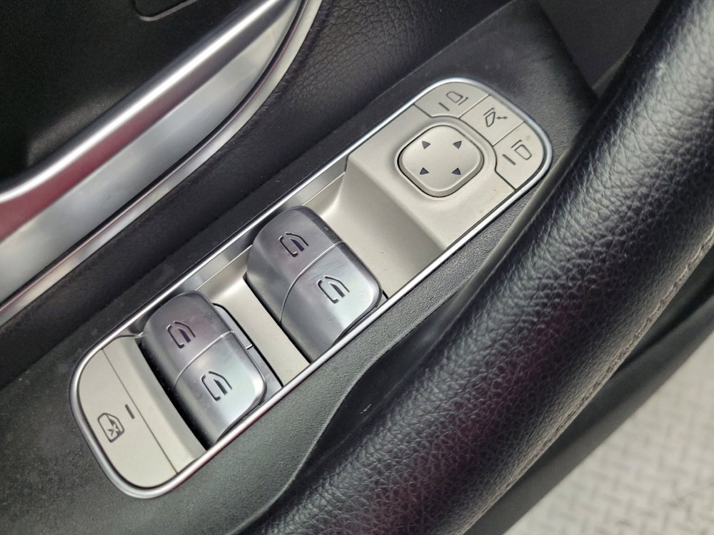 Used 2020 Mercedes-Benz GLE 350 4MATIC image 27