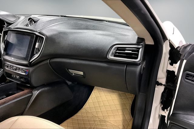 Used 2019 Maserati Ghibli RWD image 25