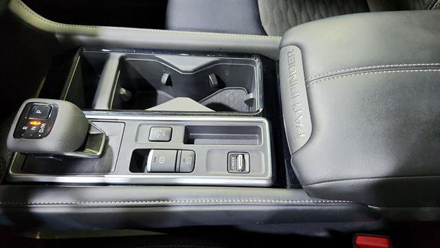 Certified 2025 Nissan Pathfinder SV FWD image 16