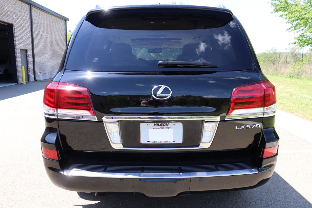 Used 2014 Lexus LX 570 4WD image 12