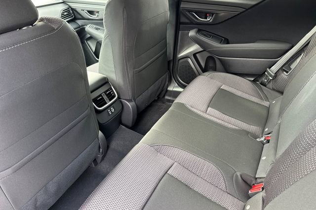 Used 2025 Subaru Outback Premium image 9