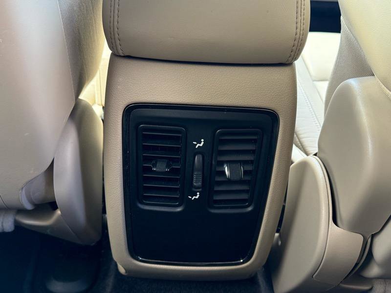 Used 2019 Dodge Durango GT image 29