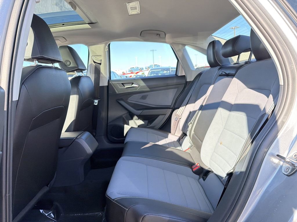 New 2026 Volkswagen Jetta SE image 14