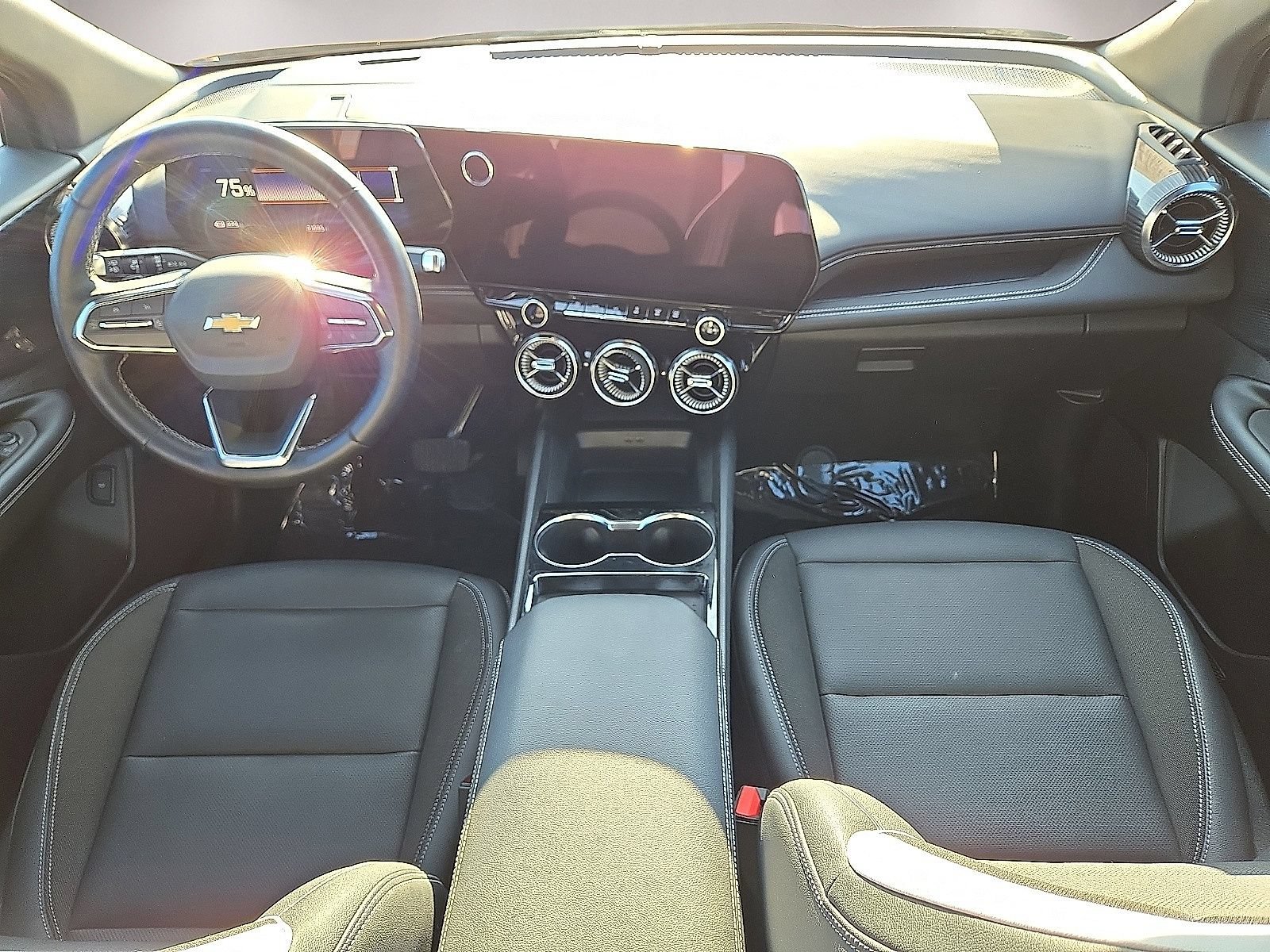 Used 2024 Chevrolet Blazer EV LT AWD/4WD image 19