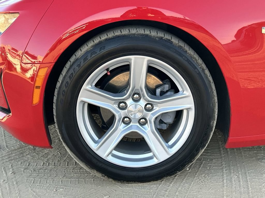 Certified 2023 Chevrolet Camaro LT RWD image 32