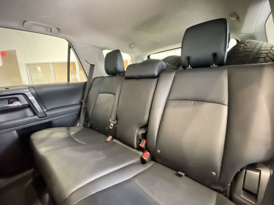 Certified 2021 Toyota 4Runner TRD Off-Road Premium w/ Moonroof Package AWD/4WD image 26