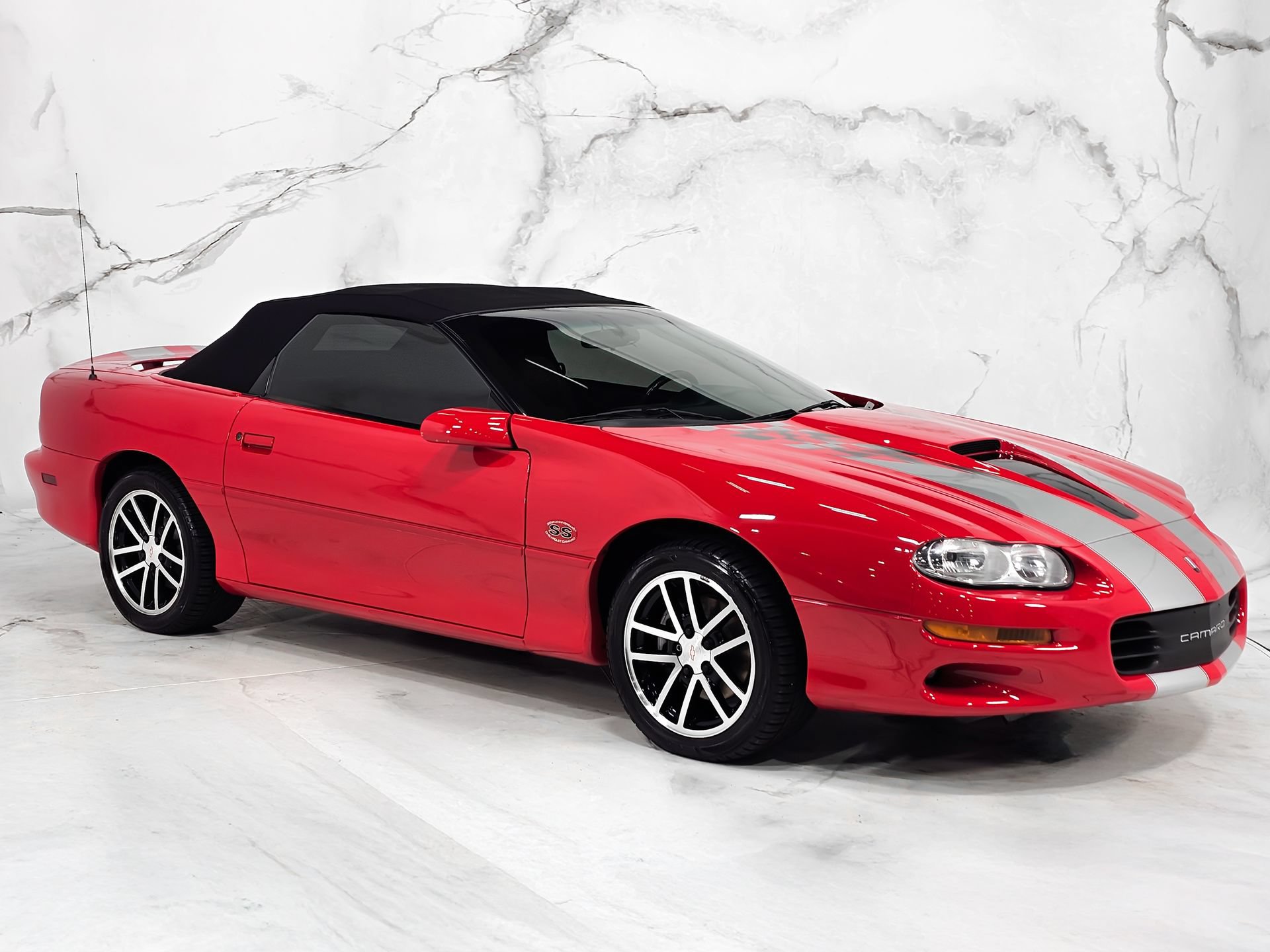 Used 2002 Chevrolet Camaro Z28 w/ SS Performance/Appearance Pkg RWD image 6