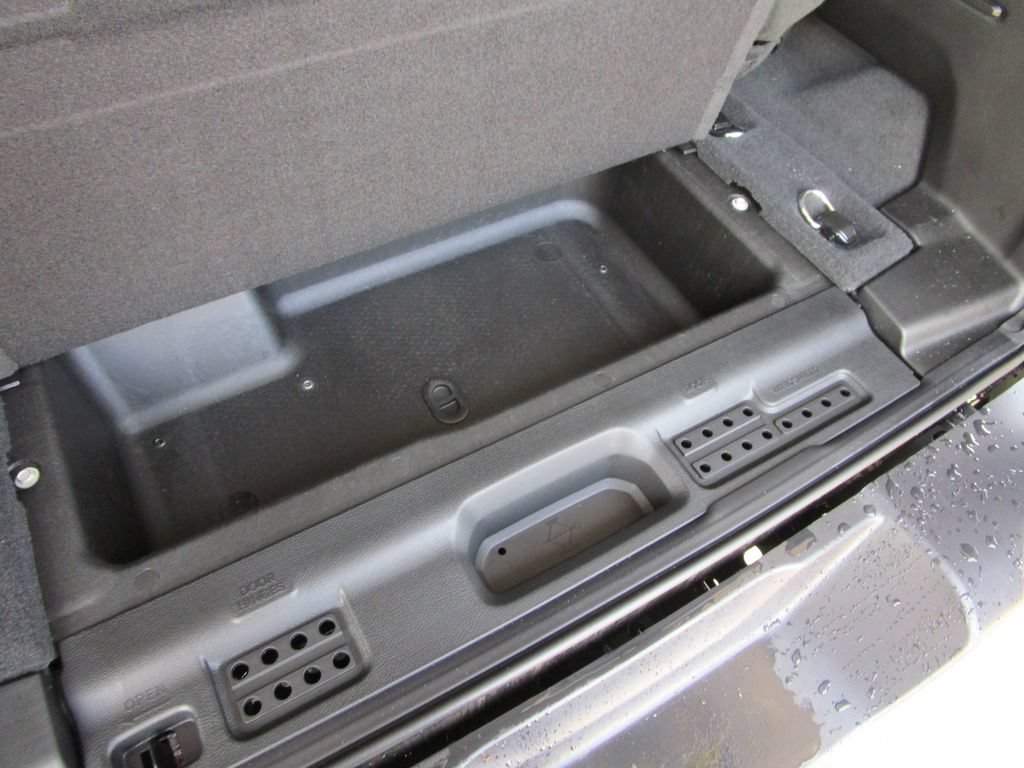 Used 2025 Jeep Wrangler Sport AWD/4WD image 15