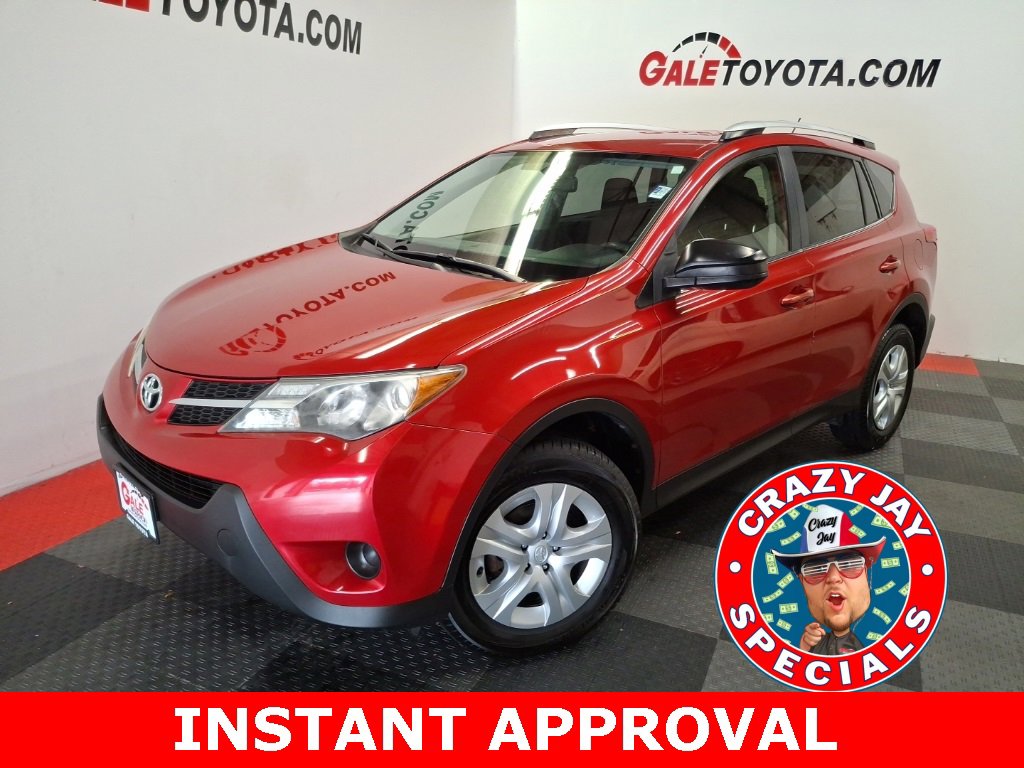 Used 2015 Toyota RAV4 LE image 1