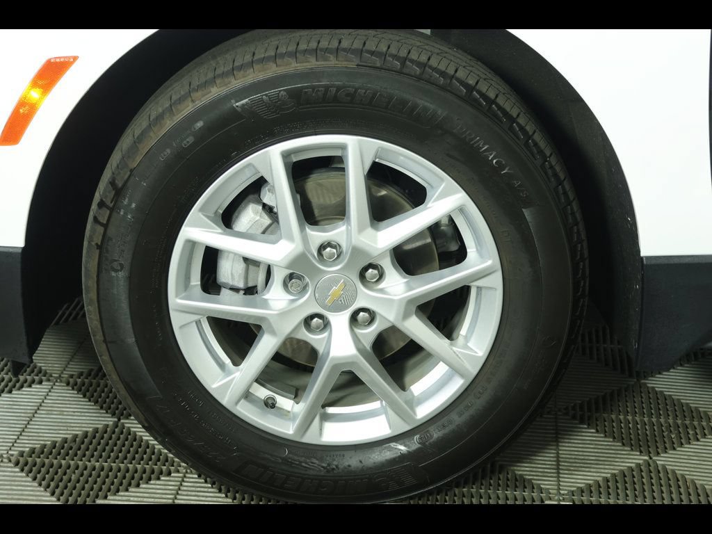 Certified 2024 Chevrolet Equinox LT FWD image 9