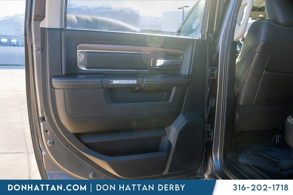 Used 2018 RAM 1500 Laramie w/ Convenience Group image 16