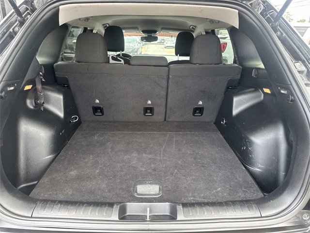 Used 2021 Jeep Cherokee Latitude image 10