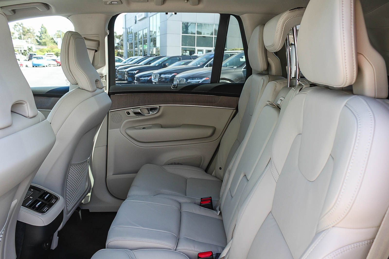 New 2026 Volvo XC90 B6 Ultra w/ Protection Package AWD/4WD image 20