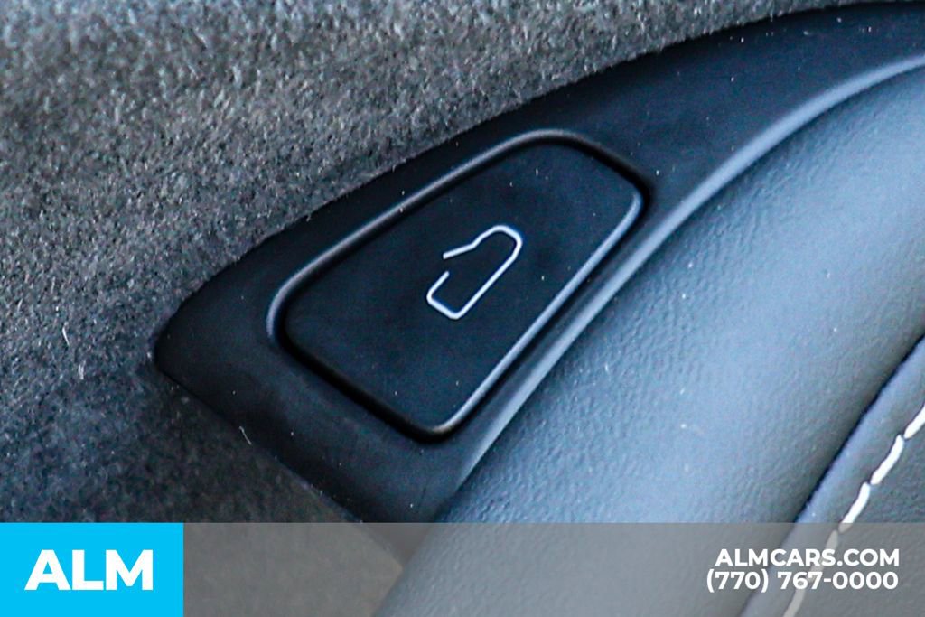 Used 2025 Tesla Model Y Long Range image 44