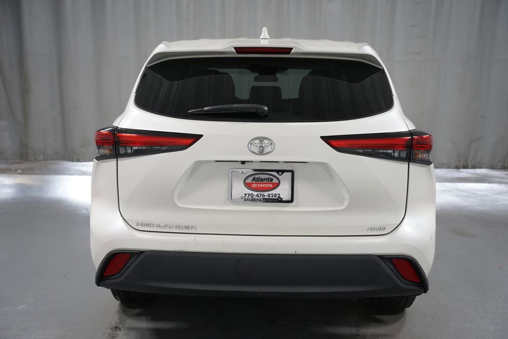Used 2021 Toyota Highlander L image 7