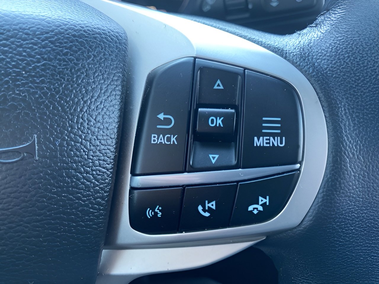 Certified 2023 Ford Explorer XLT w/ Equipment Group 202A image 17