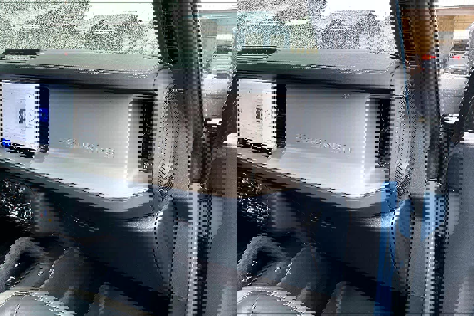 Used 2025 Ford Bronco Outer Banks w/ Sasquatch Package image 19