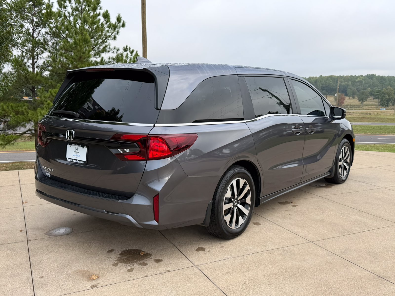 Used 2026 Honda Odyssey EX-L image 6