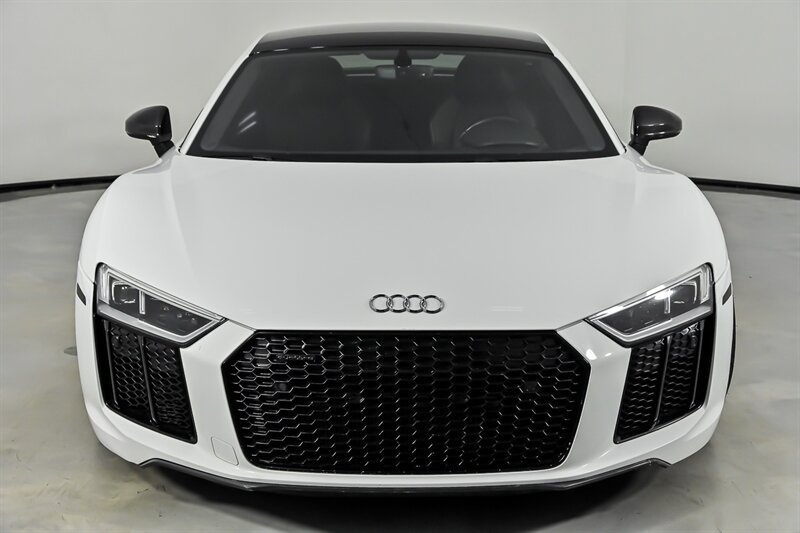 Used 2017 Audi R8 V10 plus AWD/4WD image 4