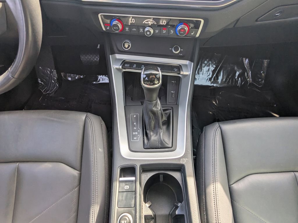 Used 2021 Audi Q3 2.0T Premium Plus w/ Premium Plus Package image 6