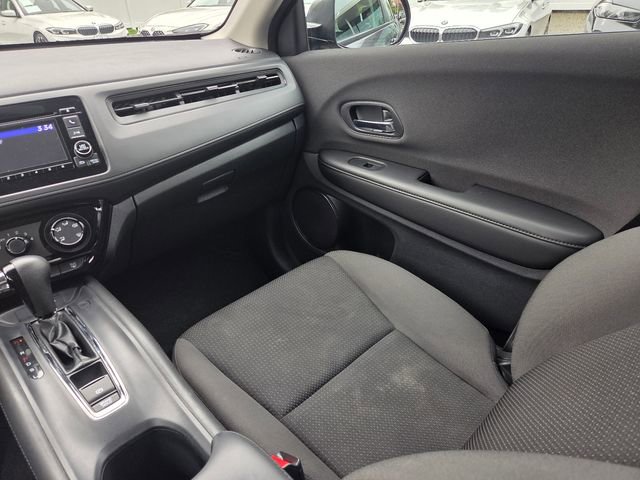 Used 2021 Honda HR-V LX image 16