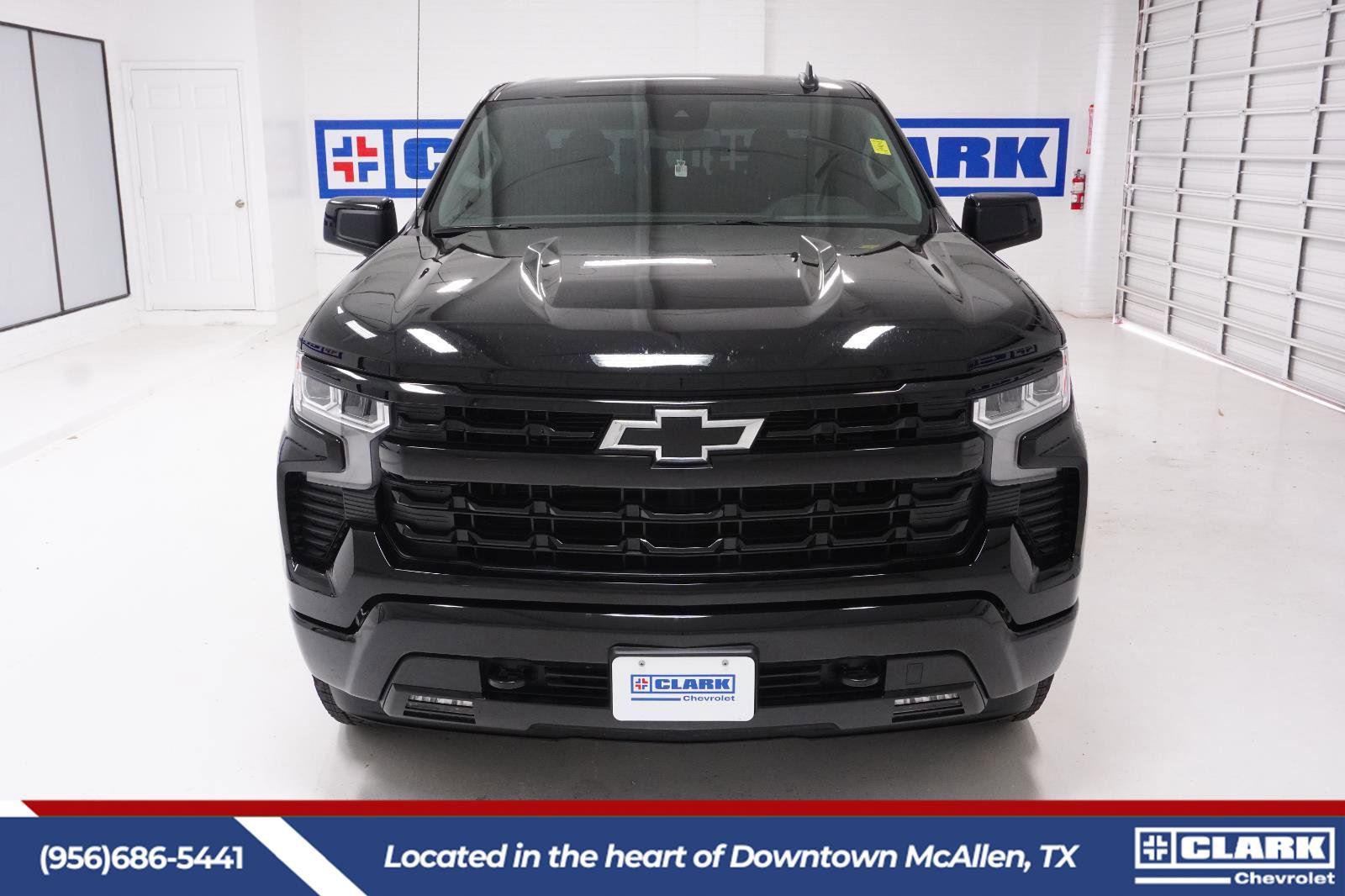 Used 2025 Chevrolet Silverado 1500 RST w/ Texas Edition Plus image 2