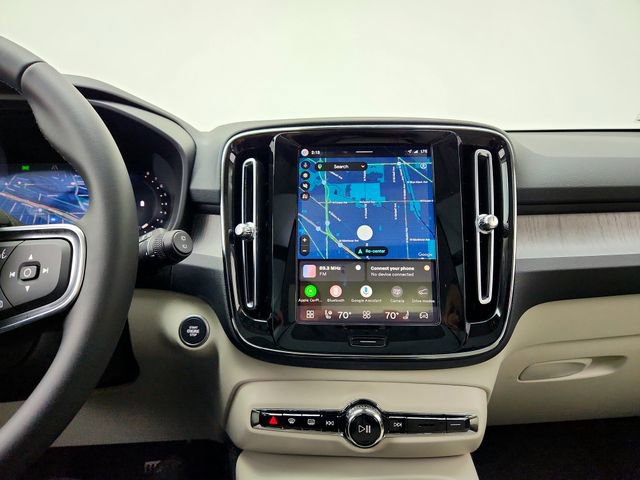 New 2026 Volvo XC40 B5 Ultra w/ Climate Package image 23