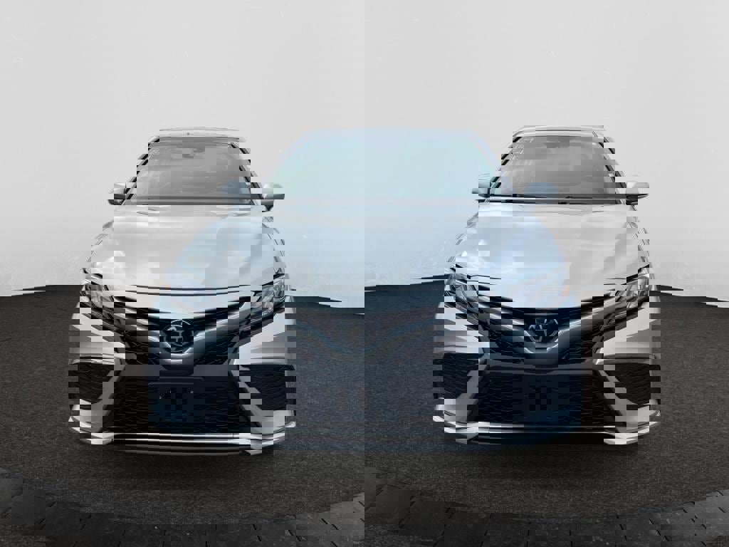 Used 2024 Toyota Camry XSE image 2