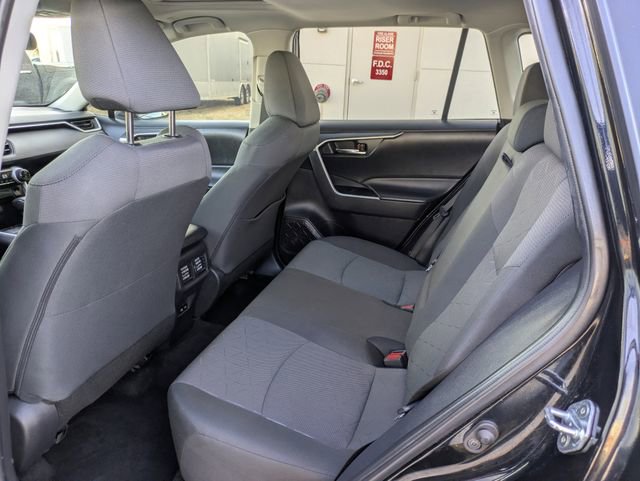Used 2024 Toyota RAV4 XLE w/ Convenience Package image 28