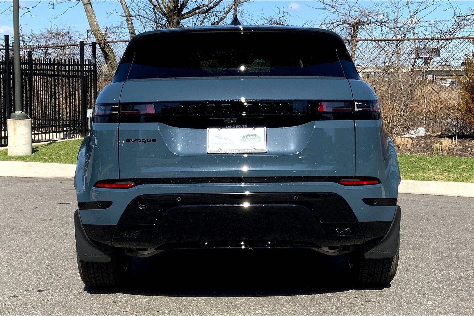 New 2026 Land Rover Range Rover Evoque Dynamic SE image 4
