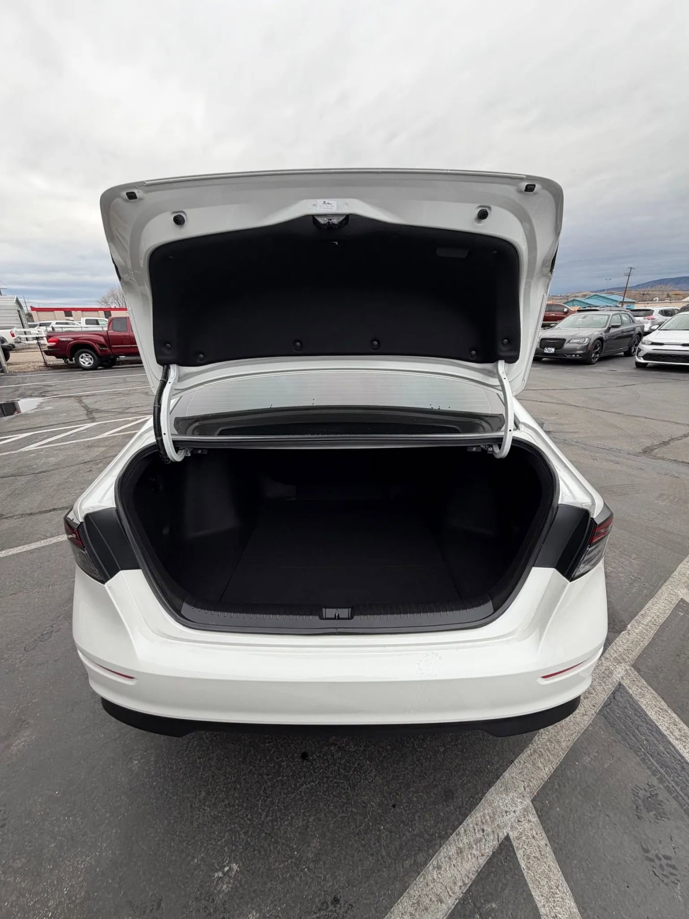 Used 2023 Honda Accord EX image 9