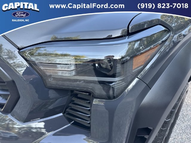 Used 2025 Toyota Tacoma TRD Off-Road AWD/4WD image 11