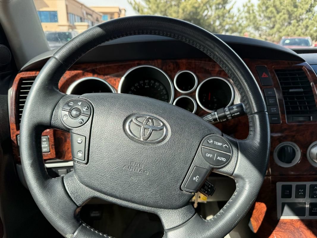 Used 2008 Toyota Sequoia Limited image 30